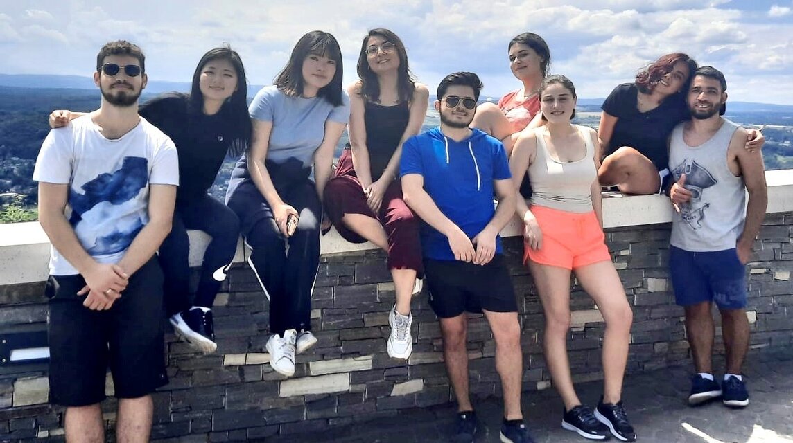 Buddies and International students excursion to Drachenfels hill