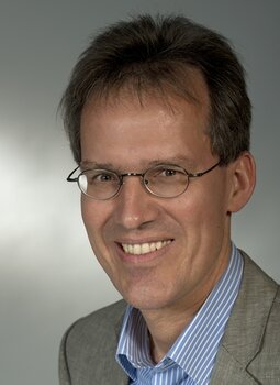 Prof. Dr. Ralf Zeitler