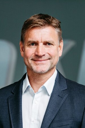 Prof. Dirk Klöpper