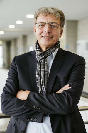 Prof. Dr. Christoph Beck