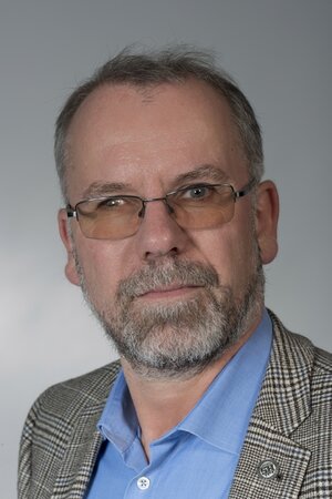 Prof. Dr. Lothar Kirschbauer